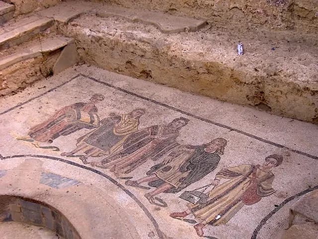 Les Erreurs à Éviter en Rénovation de Meubles Anciens