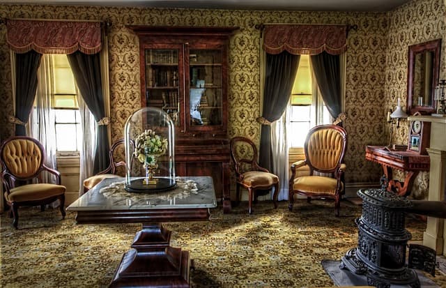 Techniques de Rénovation de Meubles Anciens : Guide Complet