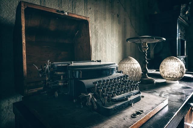 7 Techniques Essentielles pour Rénovation de Meubles Anciens